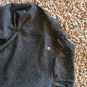 Heathered grey Lulu Rulu fleece lined shirt